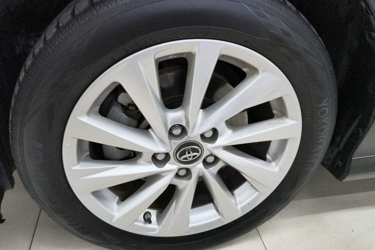 Used Toyota Camry 2023 2.0G Luxury Edition
