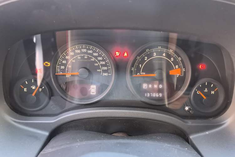 Used  Compass 2014 Revised Version 2.0L Two-Wheel Drive Entry-Level Edition
