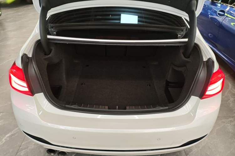 Used BMW 3 Series 2019 320Li Fashion Model
