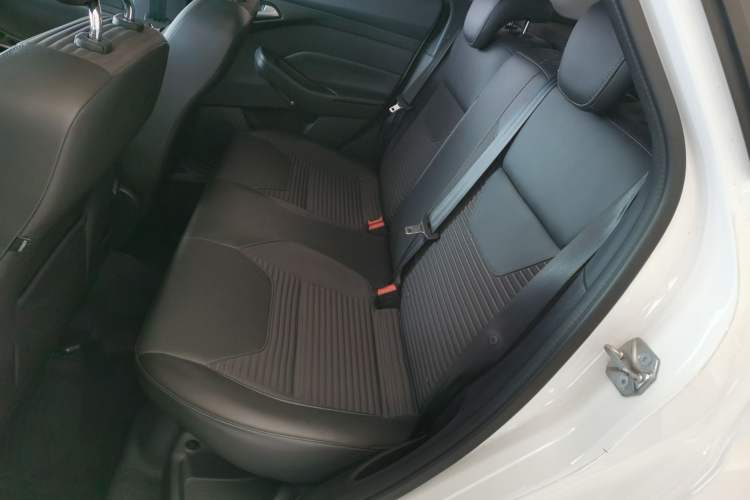 Used Ford Focus 2017 Hatchback 1.6L Automatic Fashion Edition Smart Drive Version