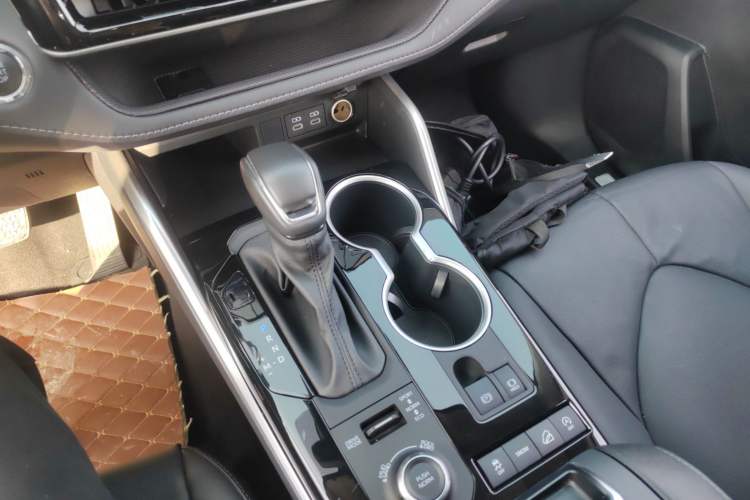 Used Toyota Highlander 2022 380T 4x4 Luxury Edition 7 Seats
