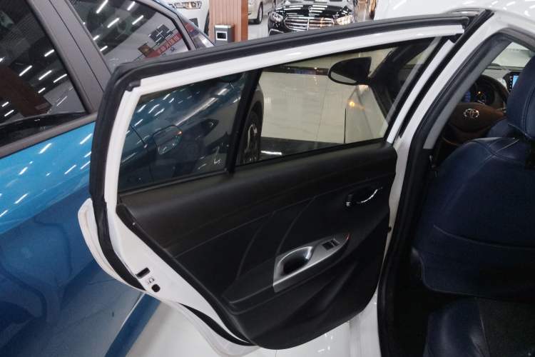 Used Toyota YARiS L 2014 1.3E Automatic Charm Edition
