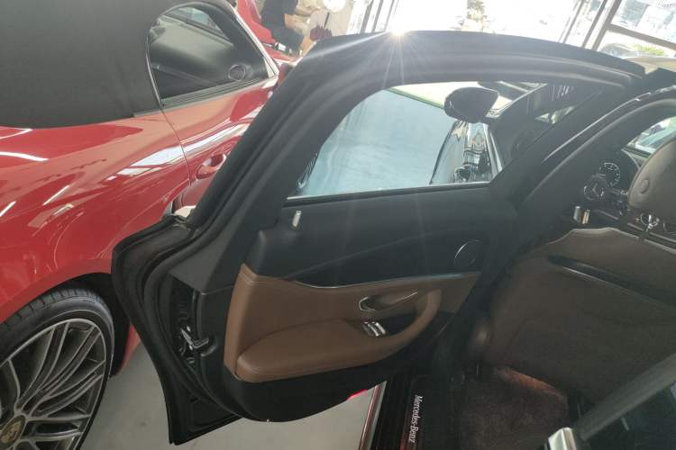 Used Mercedes-Benz E-Class 2023 Restyled E 300 L Sporty and Stylish Edition
