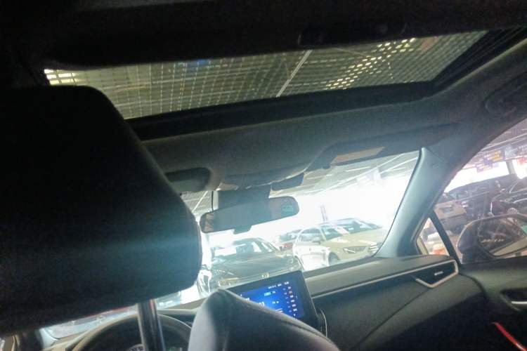 Used Toyota Levin 2021 Dual-Motor 1.8H E-CVT Sport Edition
