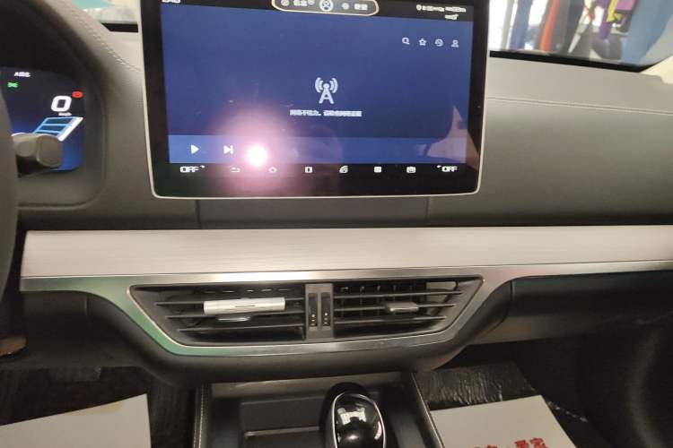 Used BYD Tang 2018 2.0T Automatic SmartConnect Prestige 7-Seater China V Standard
