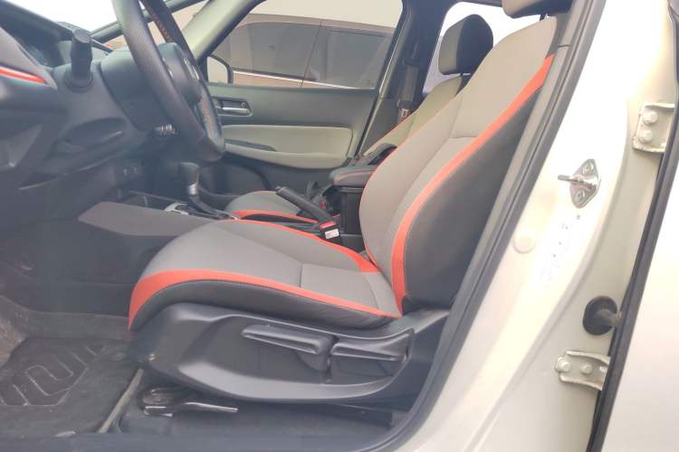 Used Honda LIFE 2021 1.5L CVT SPORT Heartbeat Edition