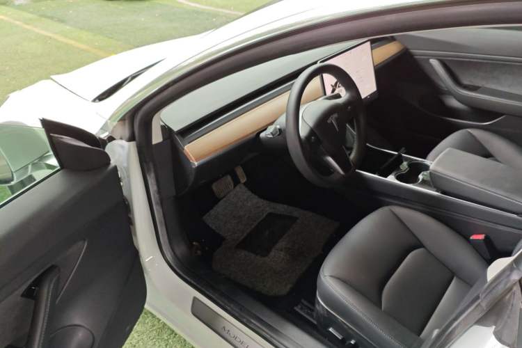 Used Tesla Model 3 2021 Standard Range Rear-Drive Upgraded Version
