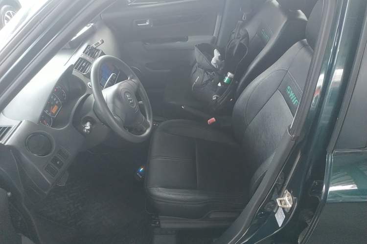 Used Suzuki Swift 2016 1.5L Automatic Fashionable Coolplay Edition
