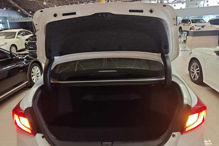 Used Honda Accord 2018 260TURBO Luxury Edition China V Emission Standard
