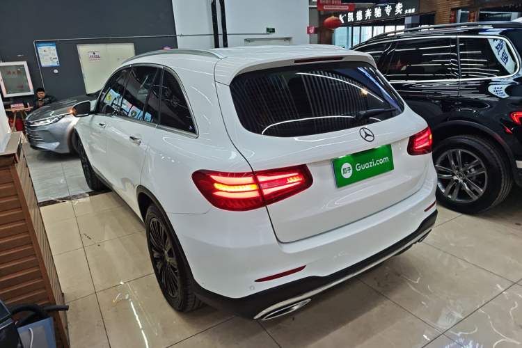 Used Mercedes-Benz GLC 2019 GLC 260 L 4MATIC Dynamic Model