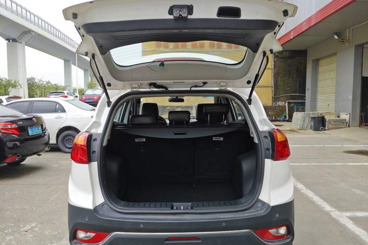 Used  Refine S3 2016 1.5L CVT Luxury Smart Version