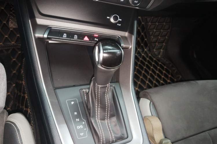 Used Audi Q3 2021 35 TFSI Progressive Dynamic Edition
