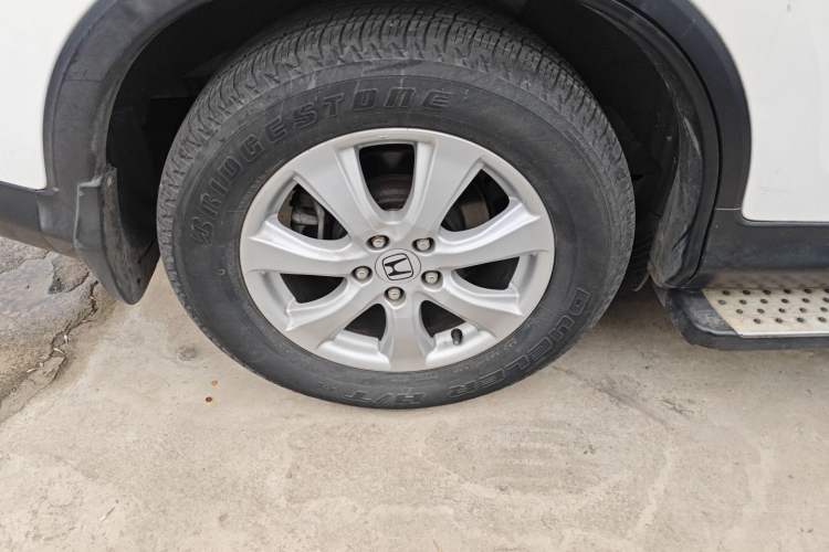 Used Honda CR-V 2013 2.0L Two-Wheel-Drive Classic Edition