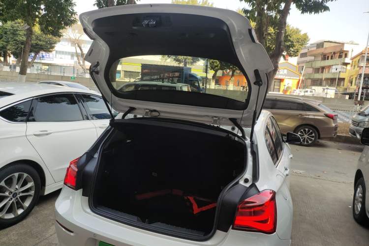 Used BMW 1 Series 2015 120i Sport Design Package