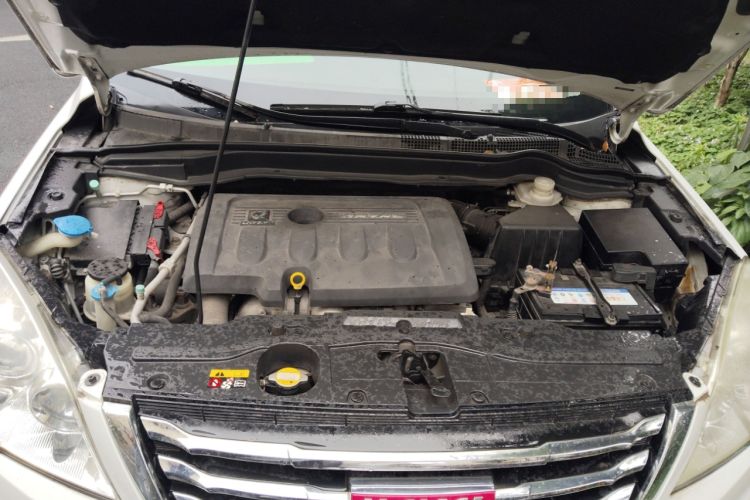 Used Haval H6 2014 Upgraded Model 2.0T Diesel Manual Two-Wheel Drive Elite Version
