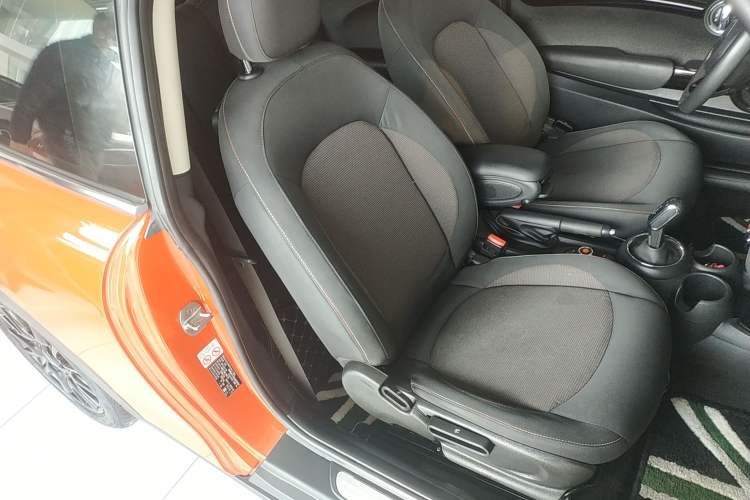 Used  MINI 2019 1.5T ONE PLUS