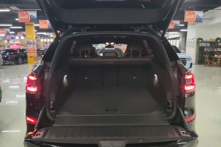 Used BMW X5 2022 xDrive 30Li M Sport Package