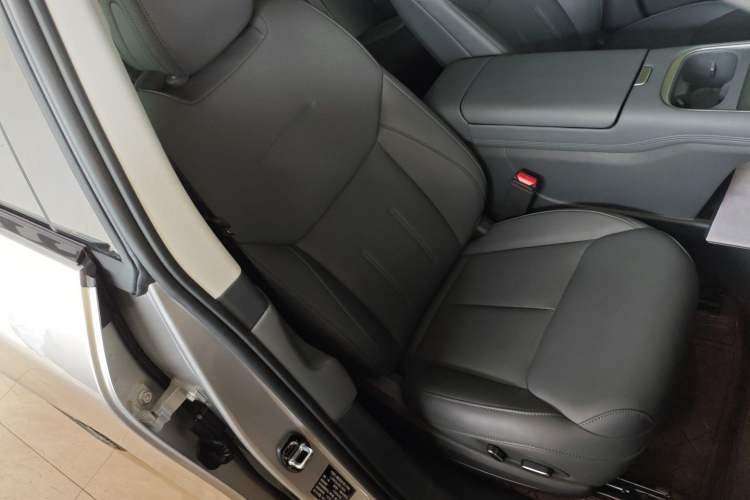 Used XPeng G6 2025 625 Long-Range Max Tech Edition
