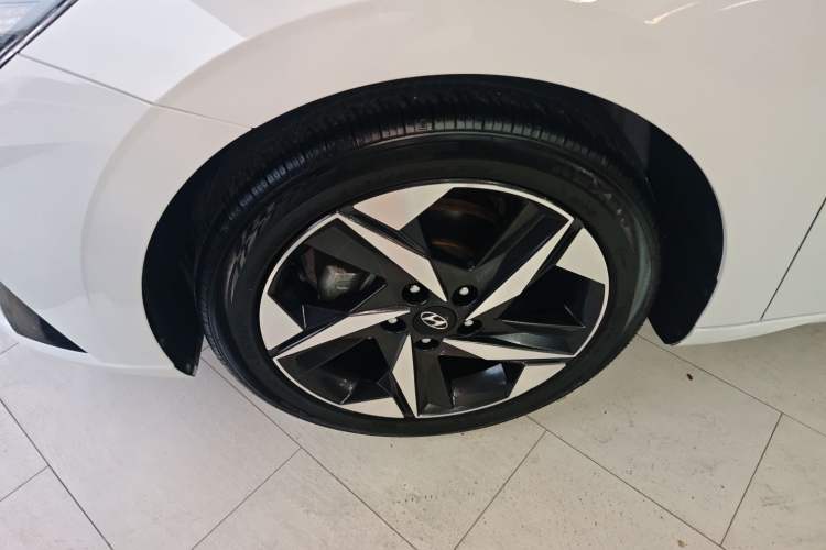 Used Hyundai Elantra 2022 1.5L CVT LUX Prestige Edition