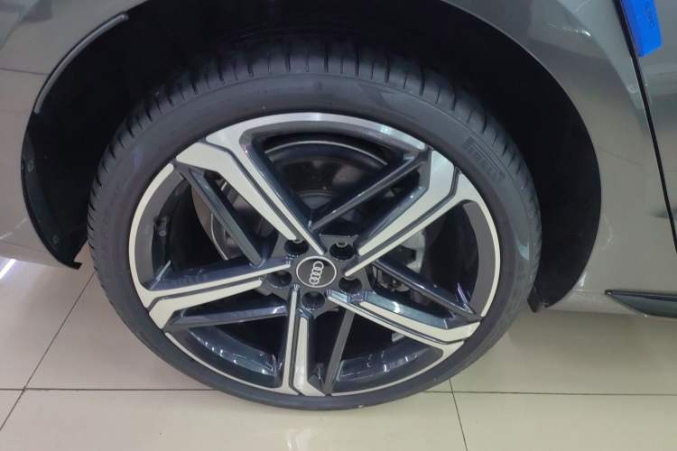 Used Audi A4L 2024 40 TFSI Luxury Dynamic Edition