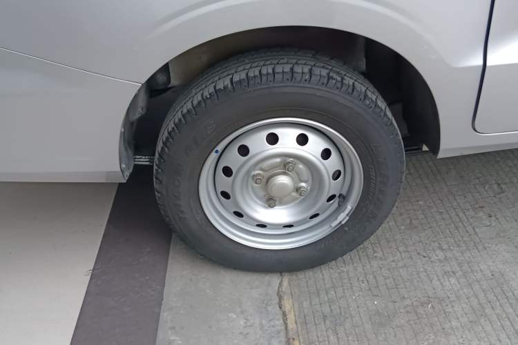 Used Wuling Hongguang V 2022 1.5L Jingqu Edition Electric-Assist LAR