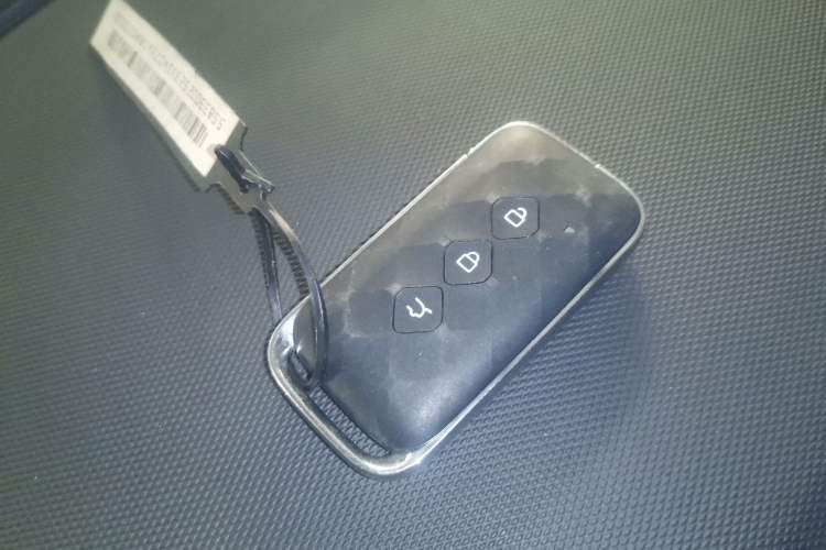 Used Wuling Asta 2022 2.0L DHT Electric-Speed Version
