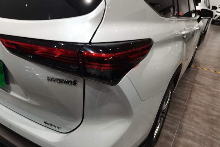 Used Toyota Highlander 2022 Dual-Engine 2.5L Four-Wheel Drive Prestige Version 7 Seats