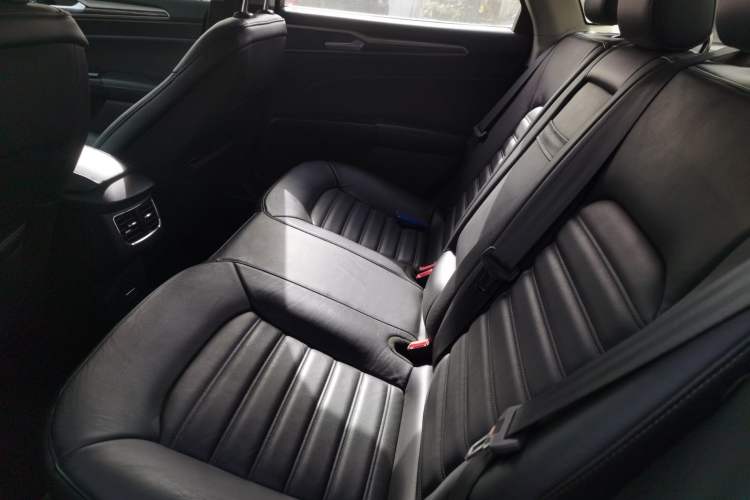 Used Ford Mondeo 2013 2.0L GTDi 200 Fashion Edition
