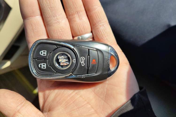 Used Buick GL8 2023 Land Executive Class 652T Luxury Model