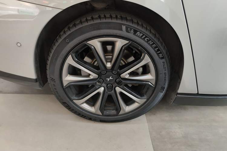 Used XPeng P7 2022 670N+