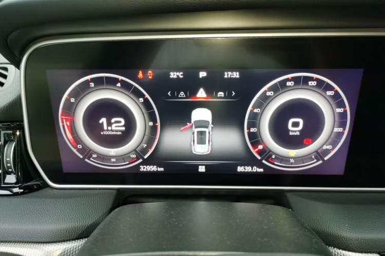 Used Hongqi HS5 2022 Revised Version 2.0T Smart Connect Flagship Edition
