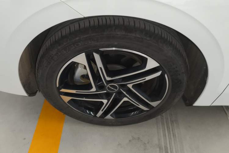 Used Roewe D7 2023 EV 510km Rear-Drive Flagship Edition
