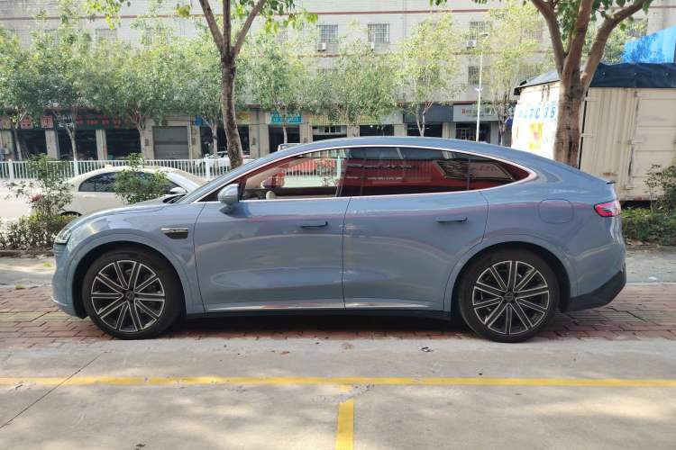 Used Hima Luxeed R7 2024 All-Electric 667 km Max
