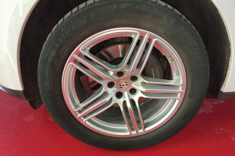 Used Porsche Macan 2021 Macan 2.0T
