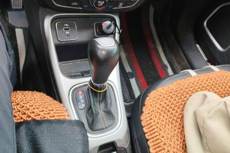 Used  Compass 2017 200T Automatic Family Edition
