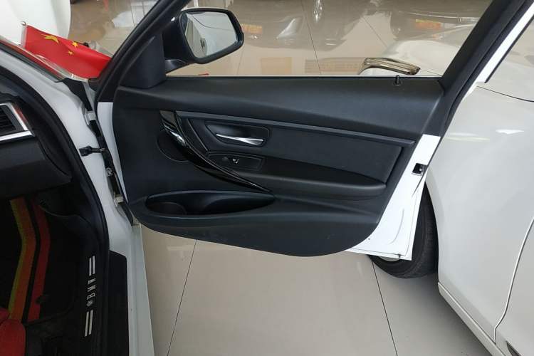 Used BMW 3 Series 2018 318Li
