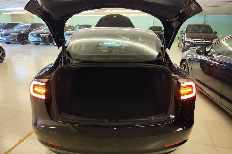 Used Tesla Model 3 2022 Rear-Wheel-Drive Version