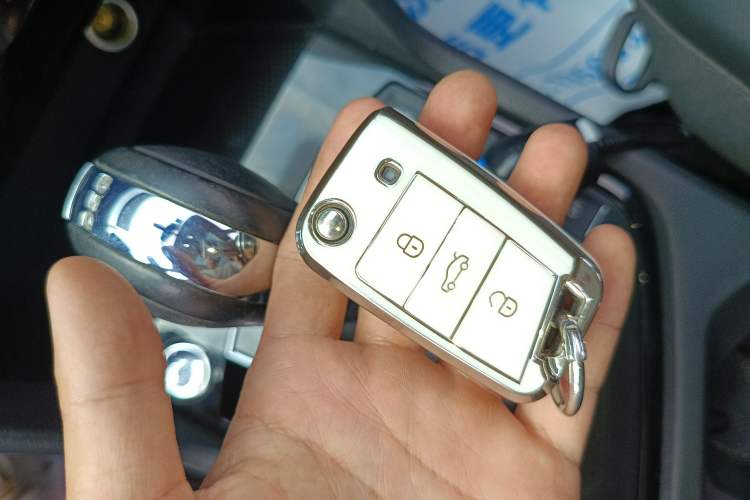 Used Volkswagen Tharu 2020 280TSI Two-Wheel Drive Luxury Plus Version China VI Standard
