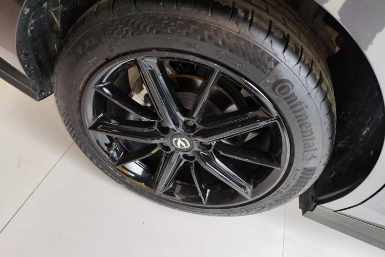 Used Changan UNI-V 2023 1.5T Prestige Model