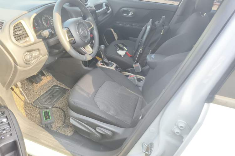 Used  Renegade 2017 180T Automatic High-Energy Version
