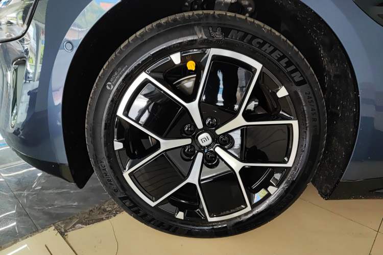 Used  SU7 2024 Rear-Drive Long-Range Intelligent Driving Version