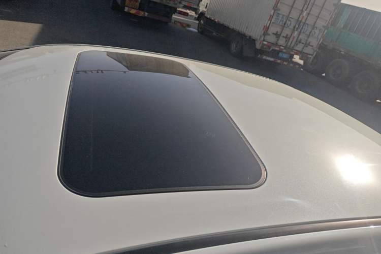 Used Venucia D60 2018 1.6L CVT Smart Connect Elite Edition
