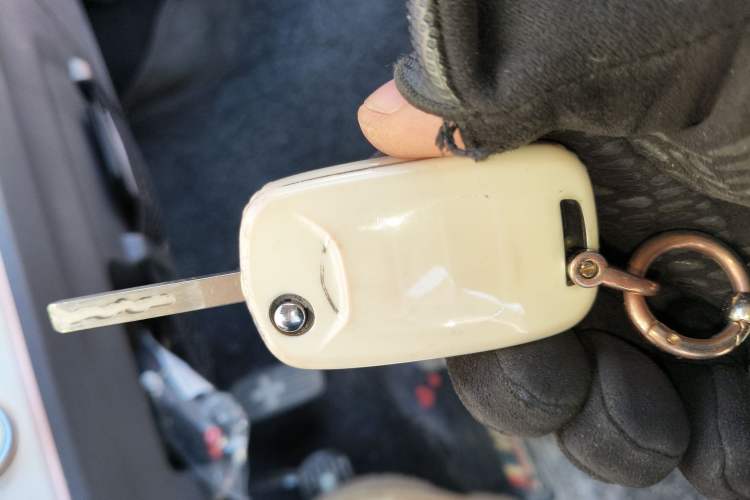 Used Wuling Hongguang MINIEV 2022 Macaron Premium Model – Lithium Ternary Battery
