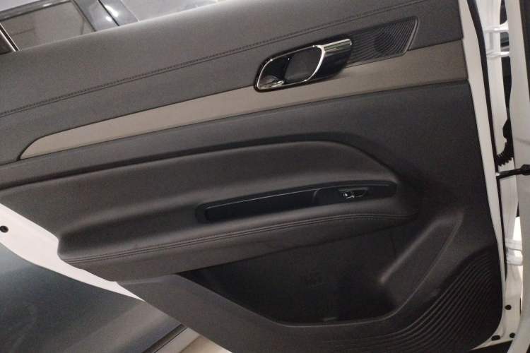 Used Ford Equator Sport 2022 EcoBoost 170 Platinum Edition