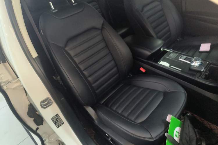 Used Ford Edge 2020 EcoBoost 245 Two-Wheel-Drive Platinum Edition 7-Seater