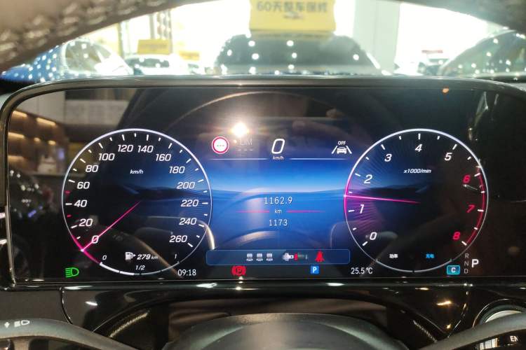 Used Mercedes-Benz E-Class 2025 Facelift E 300 L Luxury Edition
