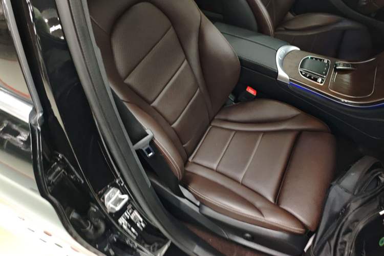 Used Mercedes-Benz GLC 2020 Facelift GLC 300 L 4MATIC Dynamic Edition
