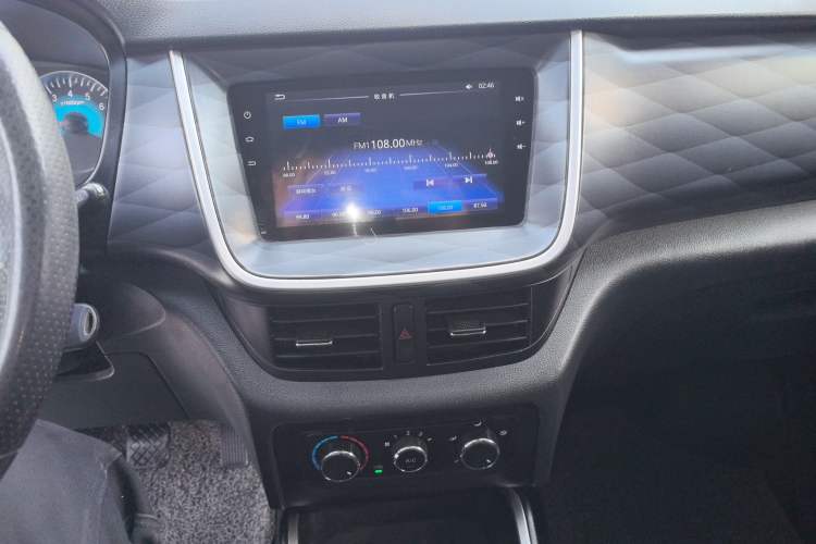 Used Jinbei Gold Hiace M Classic 2022 1.5L Travel Lion Passenger Van 7 Seats
