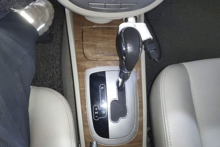 Used Buick Excelle 2015 1.5L Automatic Classic Model
