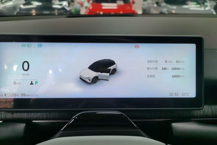 Used Nio ES6 2024 75 kWh
